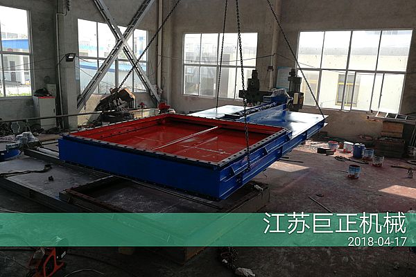 方形擋板門（寬3m）已成型，后期噴漆展示圖