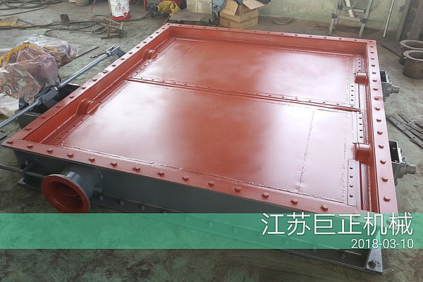 方形擋板門（寬9m）完工，準(zhǔn)備發(fā)貨